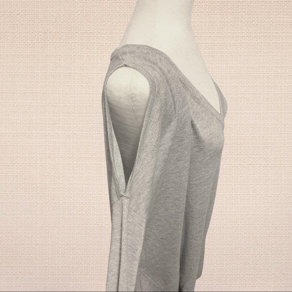 Gray cold shoulder lightweight knit top 3x - Picture 2 of 5